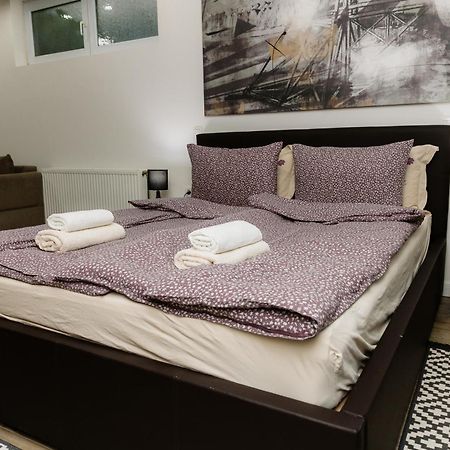 Guest House Lila Сомбор Экстерьер фото
